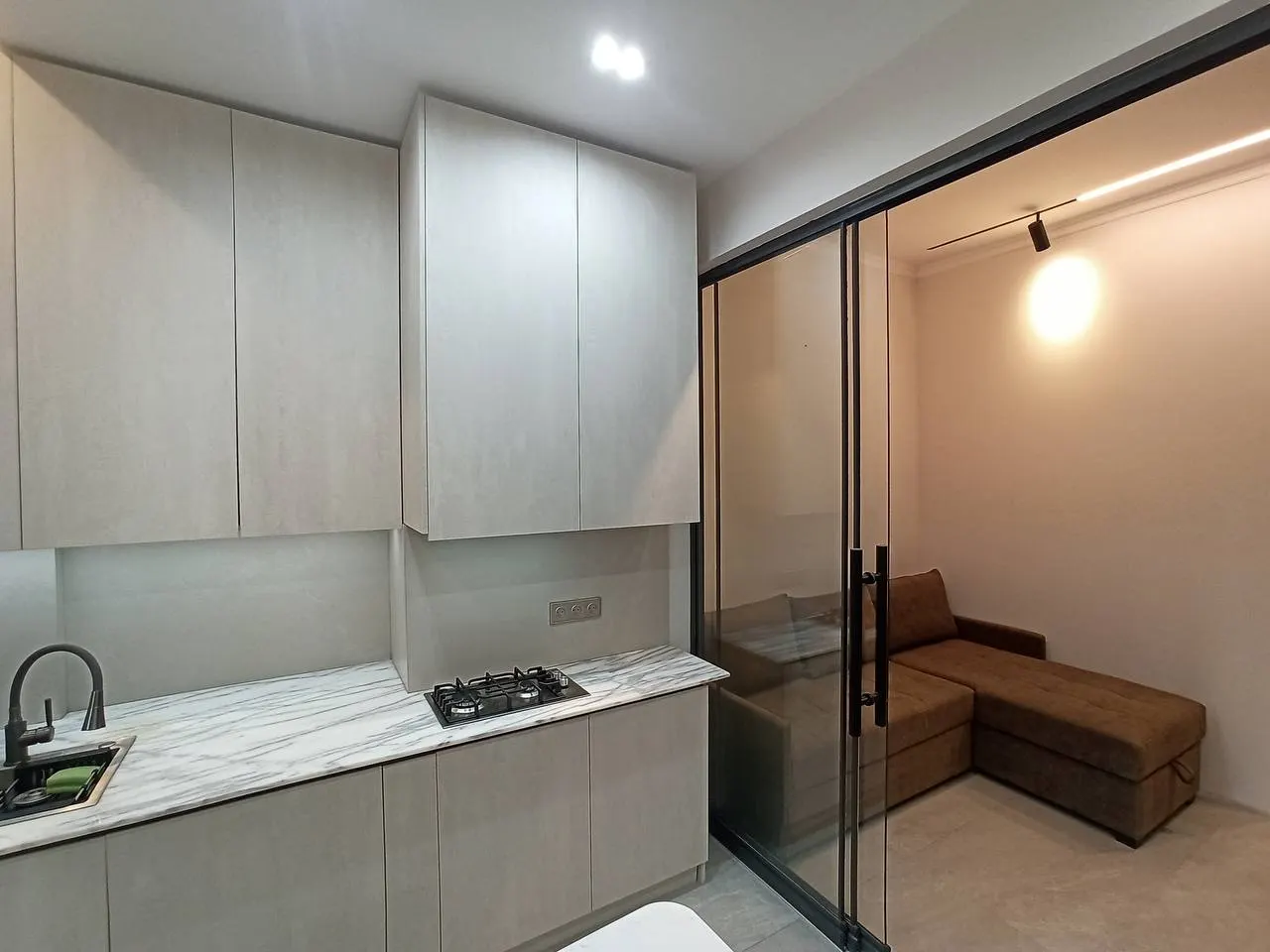 Продаётся 1-комнатная квартира, 26 м², 8/14 этаж — Юнусабадский район
