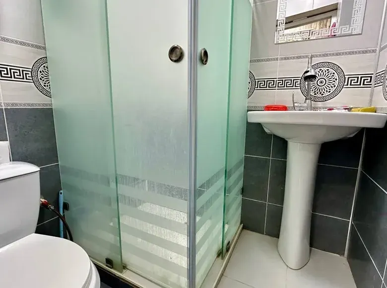 Продаётся 2-комнатная квартира, 41 м², 2/3 этаж — Фергана