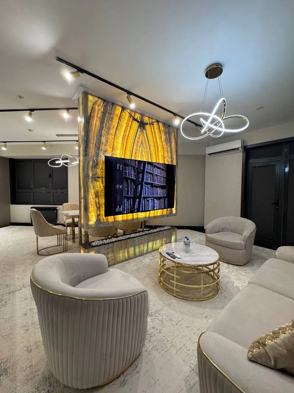 Сотилади 4 хонали квартира, 115 м², 24/25 қават — Мирзо Улуғбек тумани