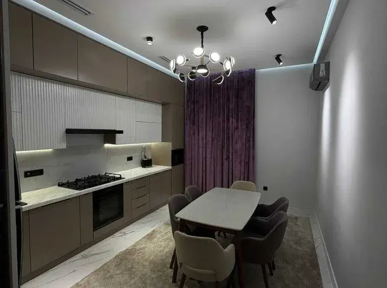 Ijaraga beriladi 3 xonali kvartira, 107 m², 4/14 qavat — Yakkasaroy tumani