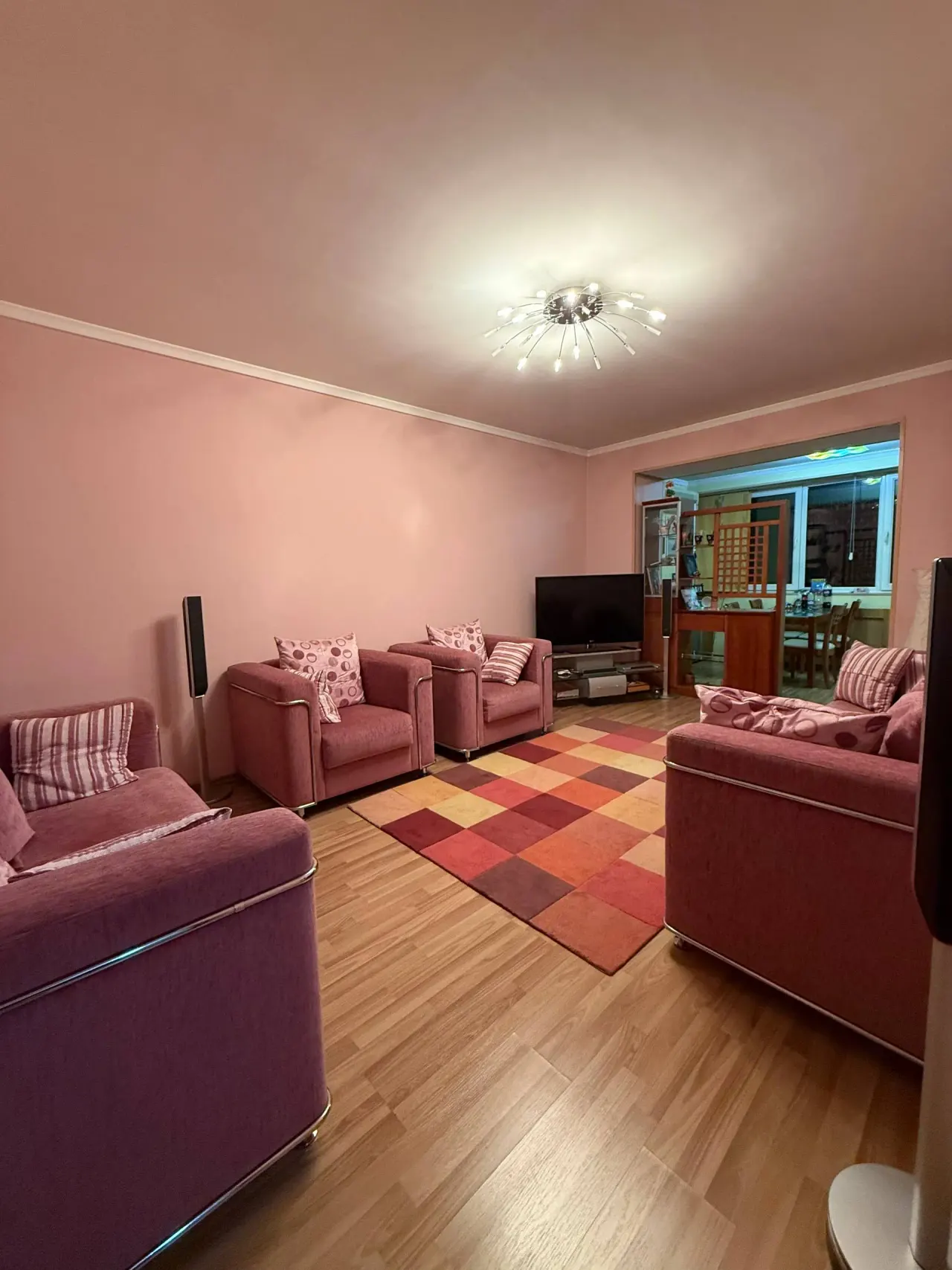 Sotiladi 3 xonali kvartira, 80 m², 4/4 qavat — Mirzo Ulugʻbek tumani