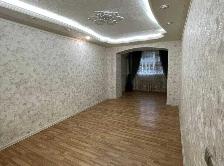 Сотилади 3 хонали квартира, 70 м², 2/5 қават — Мирзо Улуғбек тумани