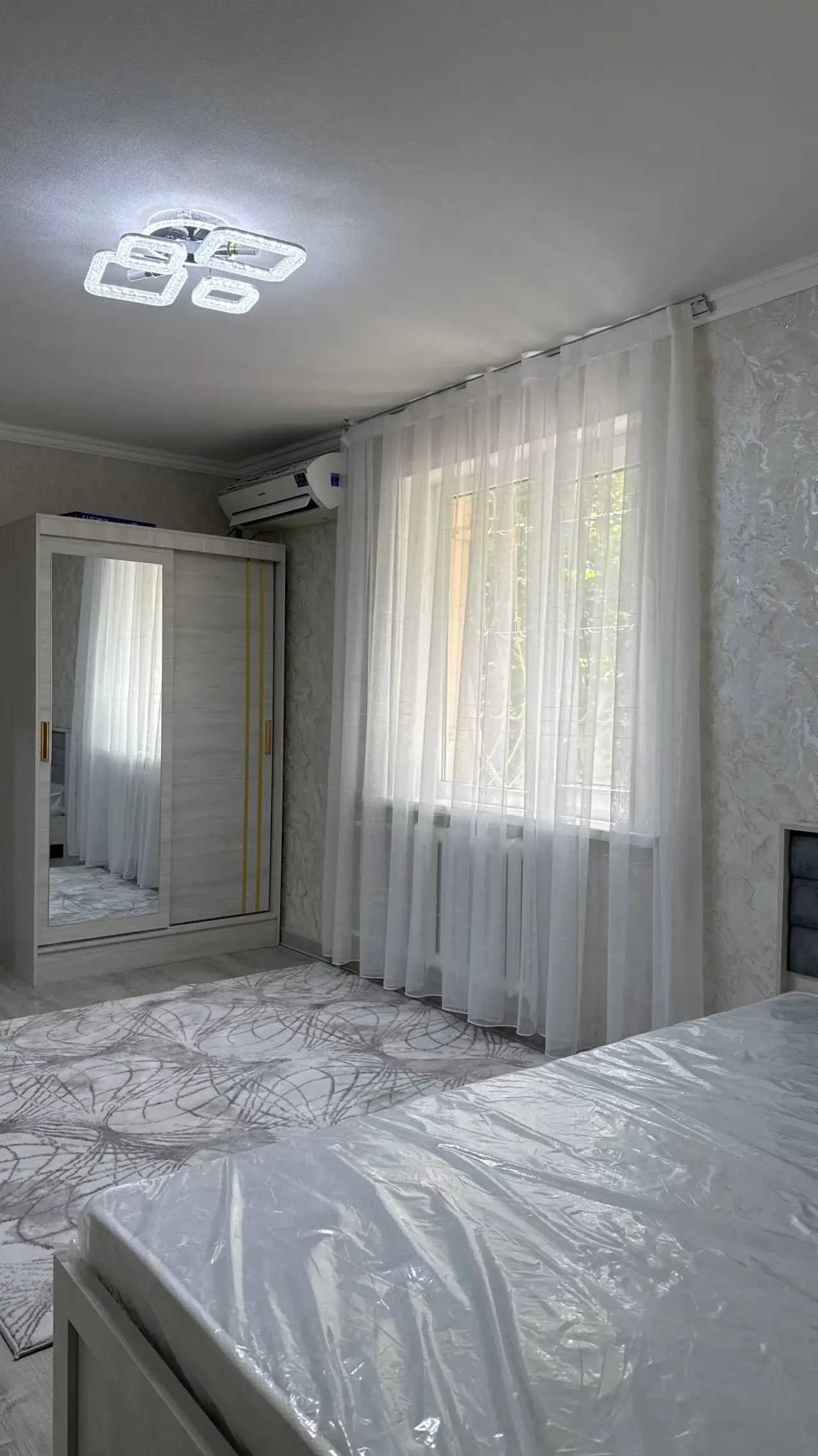 Ijaraga beriladi 1 xonali kvartira, 42 m², 4/4 qavat — Olmazor tumani