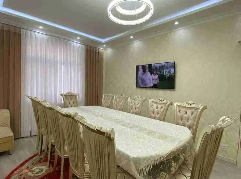 Продаётся 4-комнатная квартира, 100 м², 2/8 этаж — Яшнабадский район