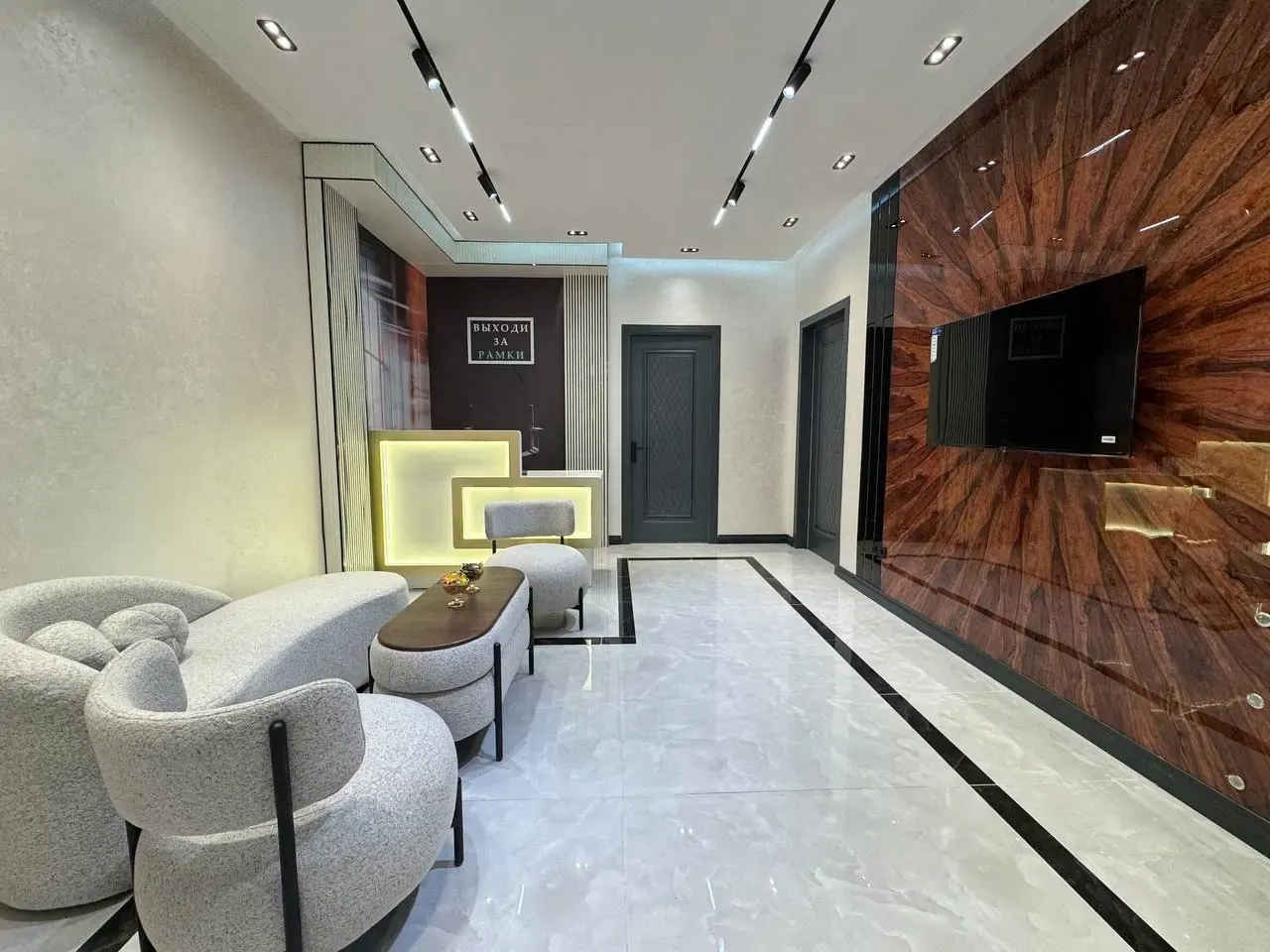Ижарага берилади тижорат биноси, 100 м² — Яккасарой тумани