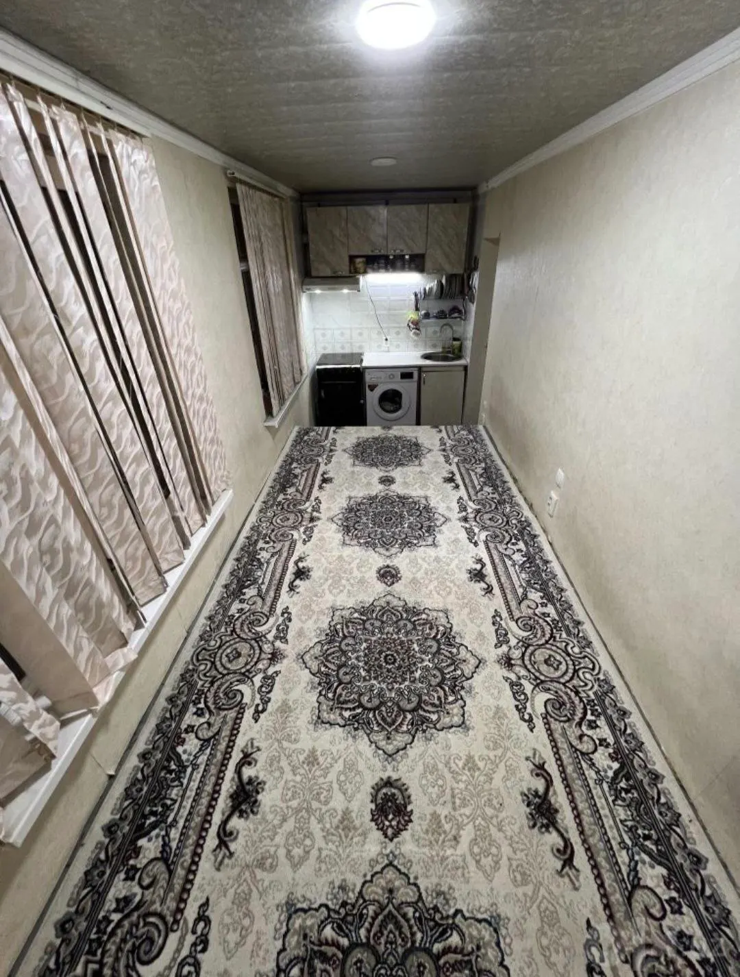 Продаётся 1-комнатная квартира, 40 м², 1/5 этаж — Чиланзарский район