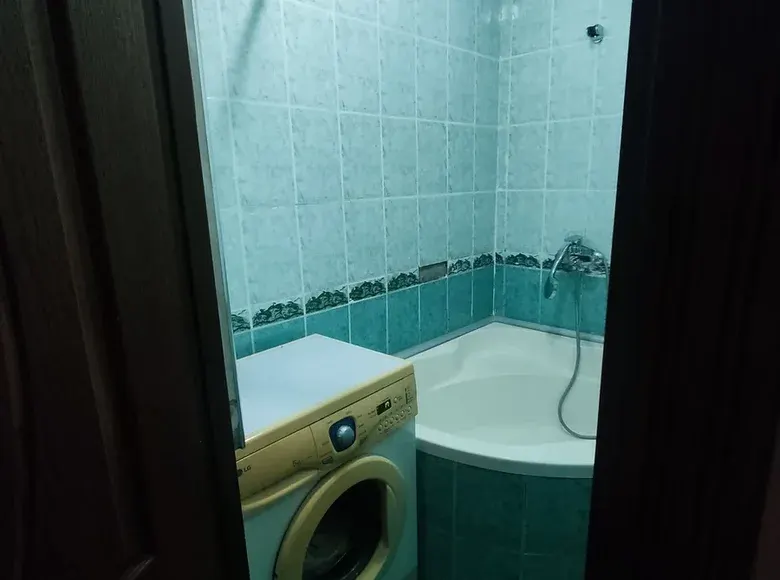Сотилади 3 хонали квартира, 80 м², 3/5 қават — Миробод тумани
