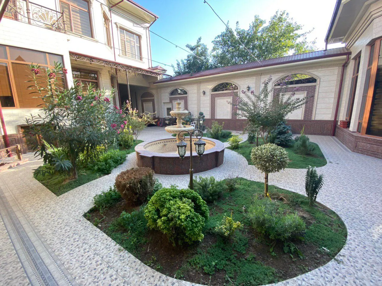 Ижарага берилади 6 хонали ҳовли уй, 6 сотих, 400 м² — Яккасарой тумани
