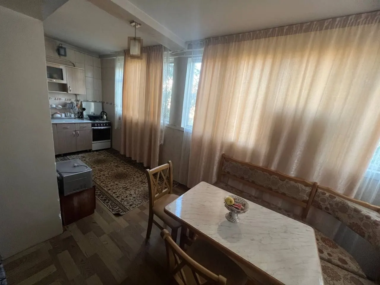 Sotiladi 2 xonali kvartira, 56 m², 4/5 qavat — Yakkasaroy tumani