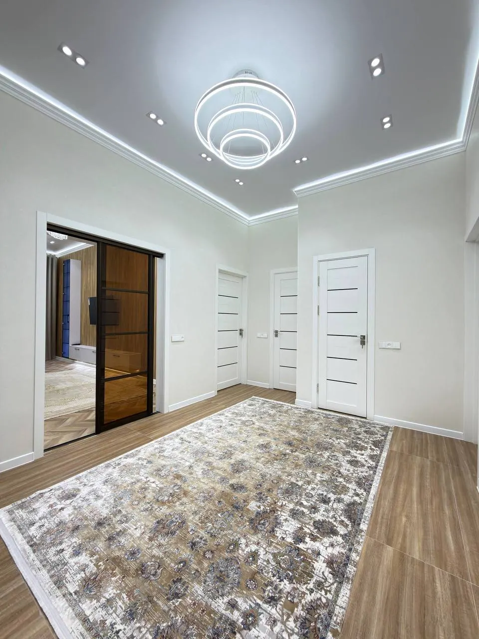 Sotiladi 4 xonali kvartira, 110 m², 4/7 qavat — Chilonzor tumani