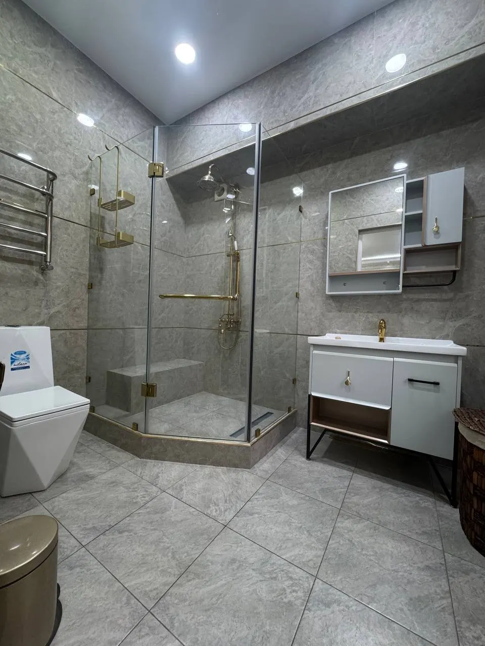 Ijaraga beriladi 4 xonali kvartira, 215 m², 2/8 qavat — Olmazor tumani