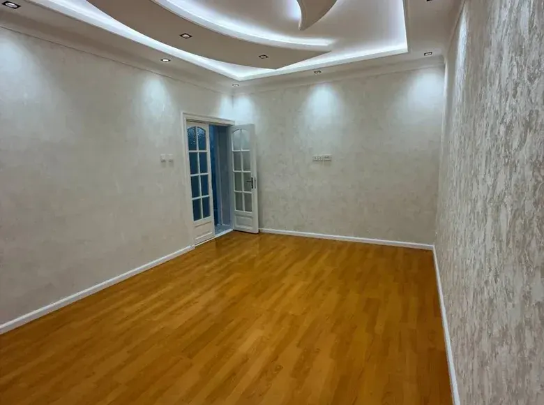 Продаётся 5-комнатная квартира, 100 м², 4/5 этаж — Шайхантахурский район