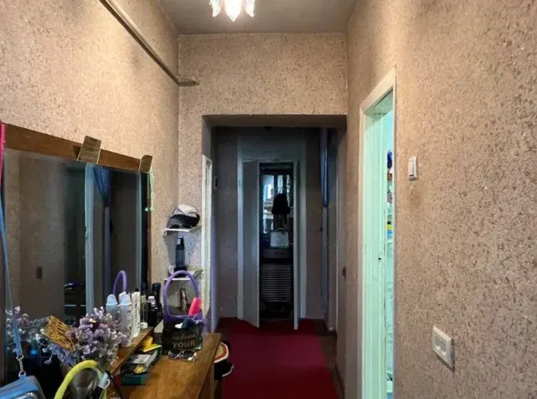 Сотилади 2 хонали квартира, 48 м², 2/4 қават — Фарғона шаҳри