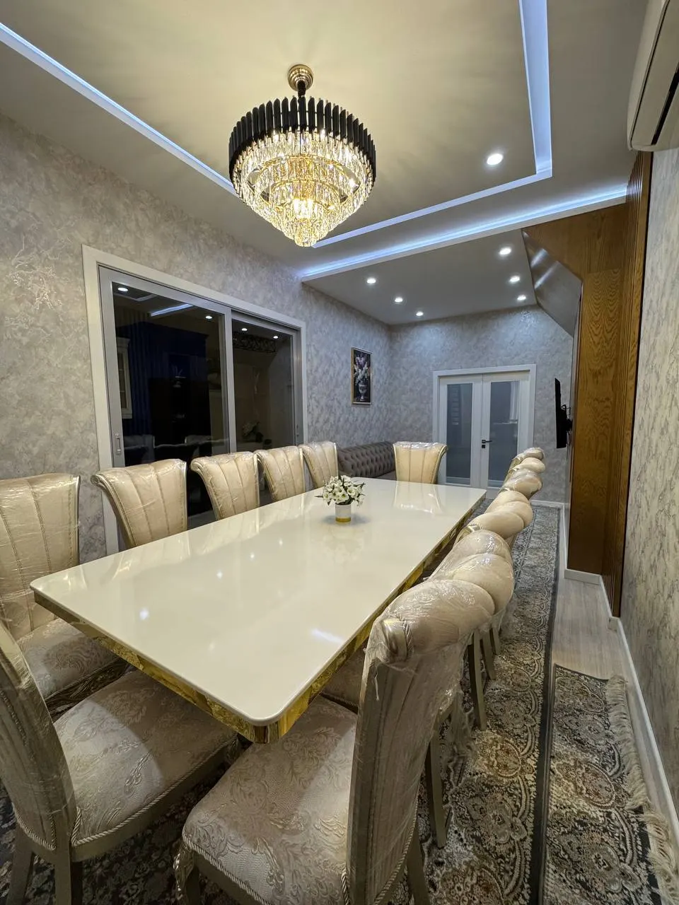 Сотилади 3 хонали квартира, 95 м², 7/8 қават — Юнусобод тумани