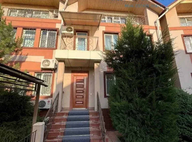 Ижарага берилади 5 хонали ҳовли уй, 5 сотих, 320 м² — Мирзо Улуғбек тумани