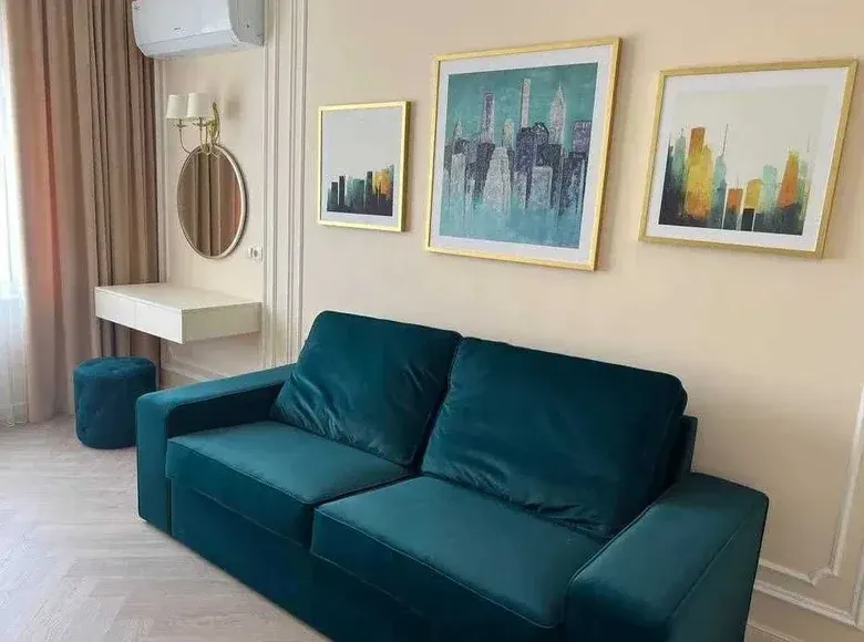Продаётся 1-комнатная квартира, 43 м², 9/9 этаж — Мирзо-Улугбекский район