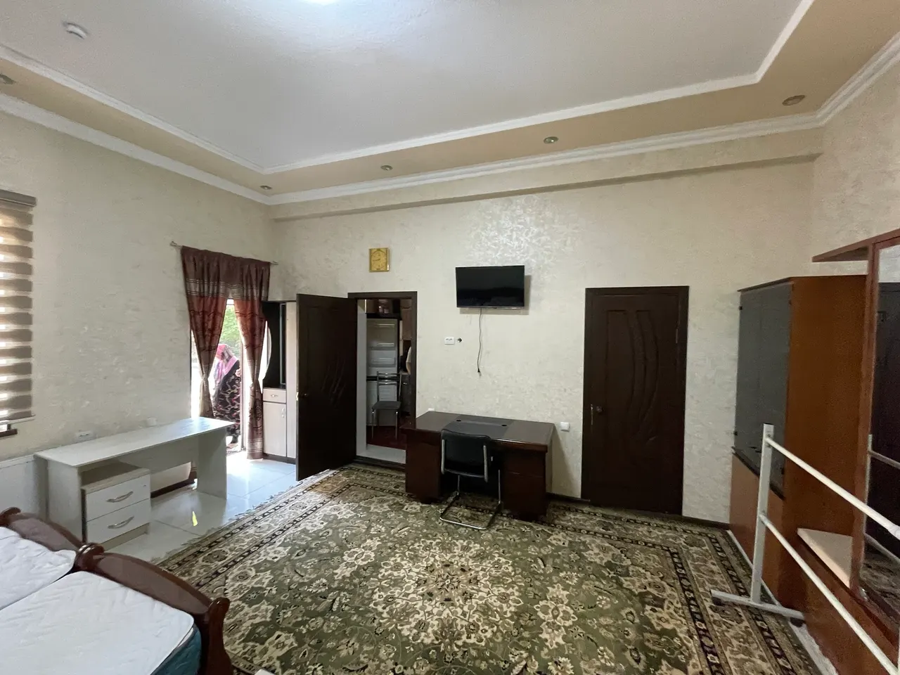Сдаётся 1-комнатная квартира, 40 м², 1/4 этаж — Мирзо-Улугбекский район