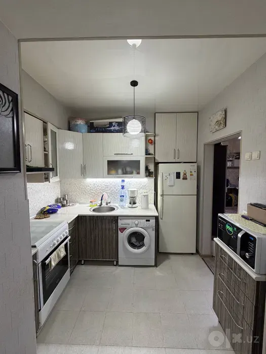 Sotiladi 1 xonali kvartira, 42 m², 2/4 qavat — Mirzo Ulugʻbek tumani