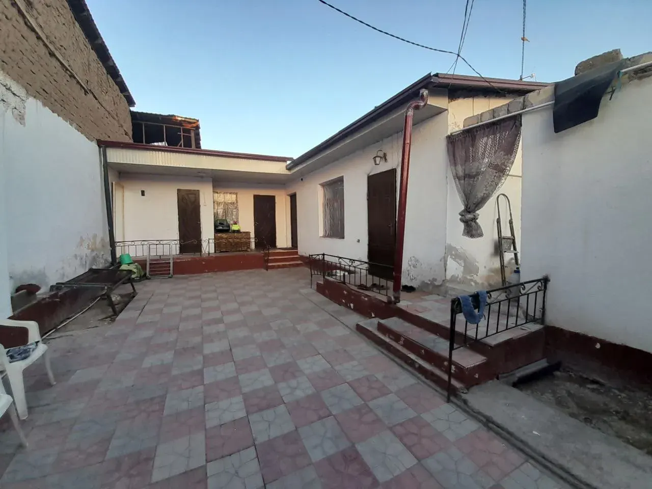 Sotiladi 4 xonali hovli uy, 2.1 sotix — Yashnobod tumani