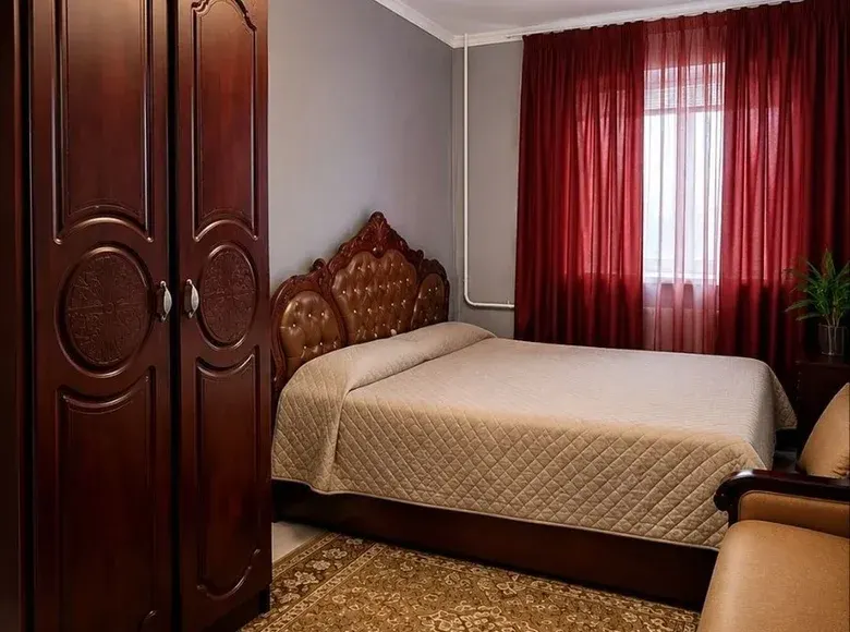 Сотилади 3 хонали квартира, 74 м², 4/5 қават — Мирзо Улуғбек тумани