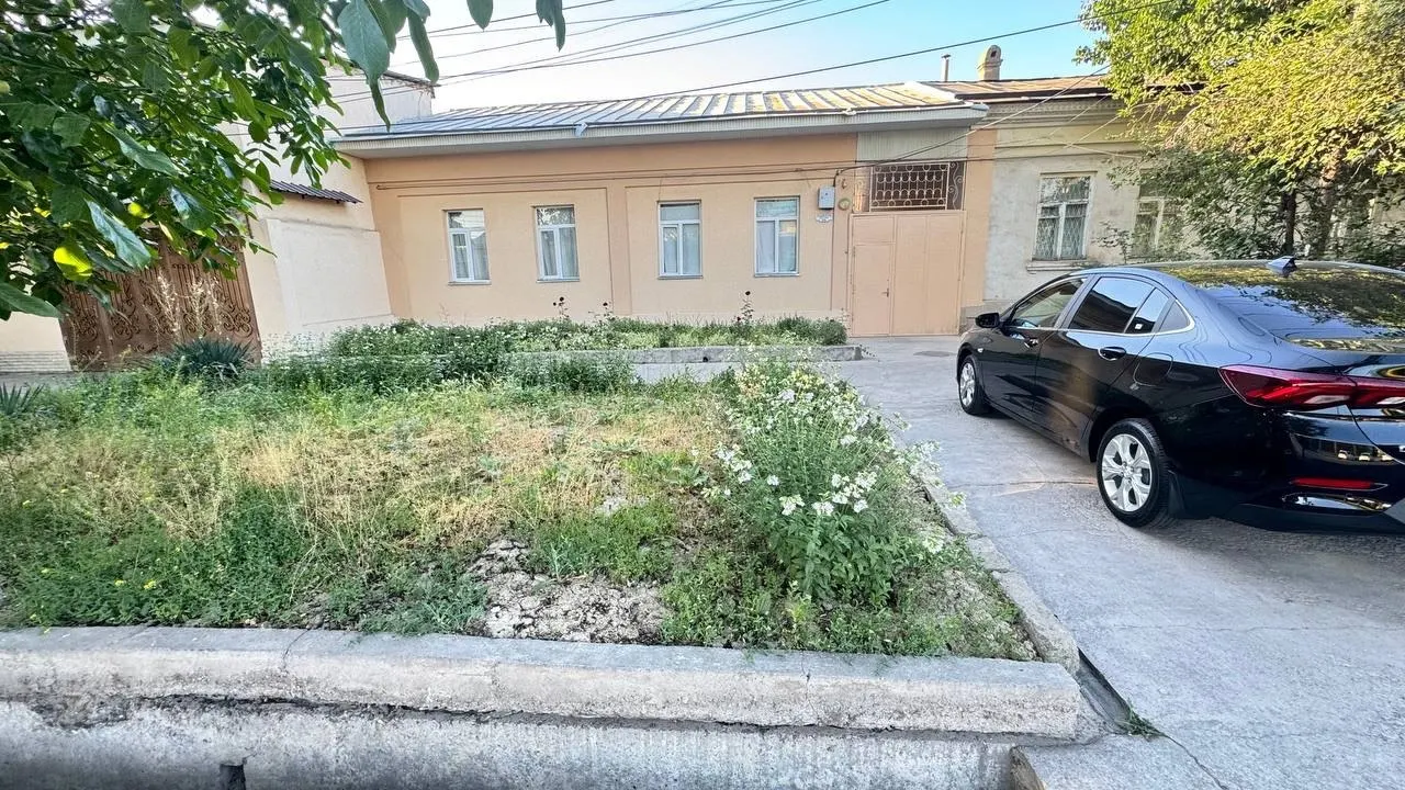 Сотилади ҳовли уй, 3 сотих, 1 қаватли — Юнусобод тумани