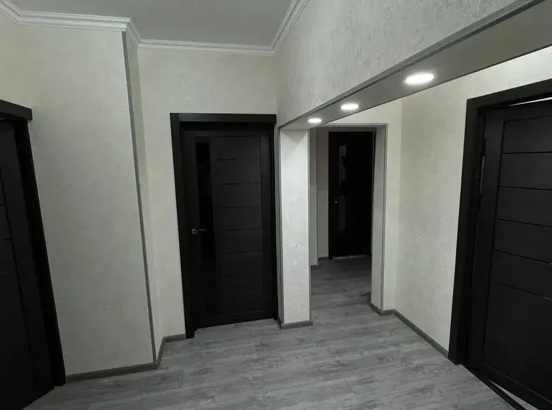 Sotiladi 3 xonali kvartira, 83 m², 8/9 qavat — Yakkasaroy tumani