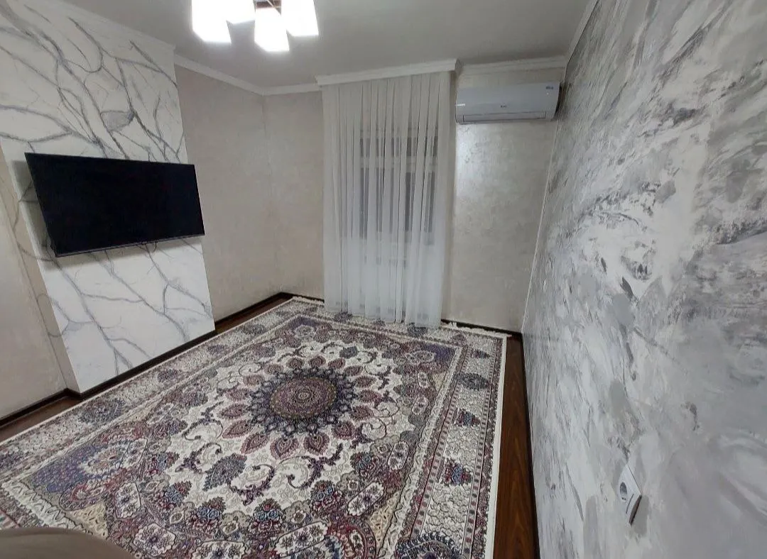 Ижарага берилади 2 хонали квартира, 53 м², 6/7 қават — Янгиҳаёт тумани