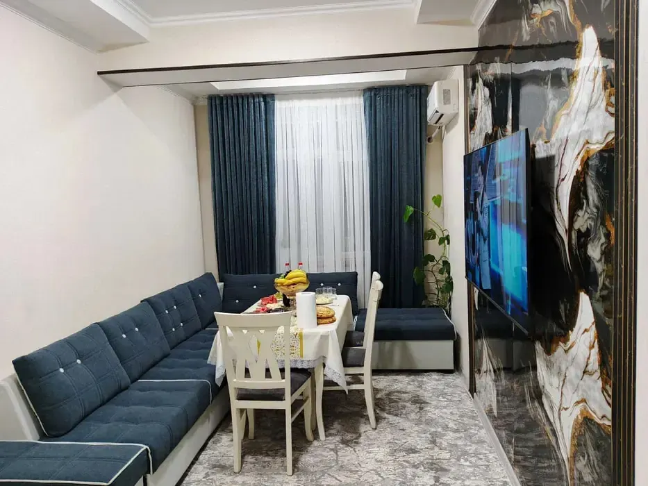 Продаётся 1-комнатная квартира, 42 м², 4/8 этаж — Яшнабадский район