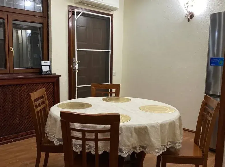 Ижарага берилади 2 хонали квартира, 85 м², 1/4 қават — Миробод тумани