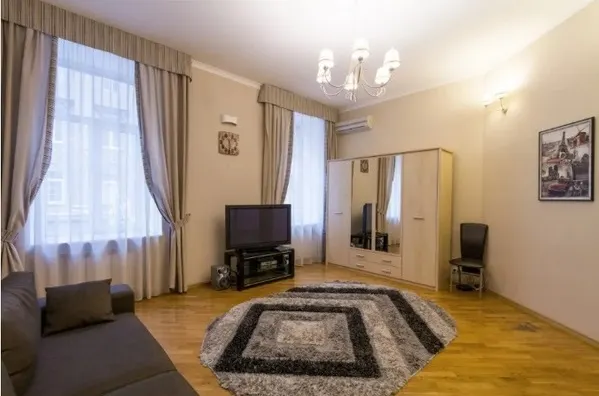 Ижарага берилади 3 хонали квартира, 100 м², 20/25 қават — Мирзо Улуғбек тумани
