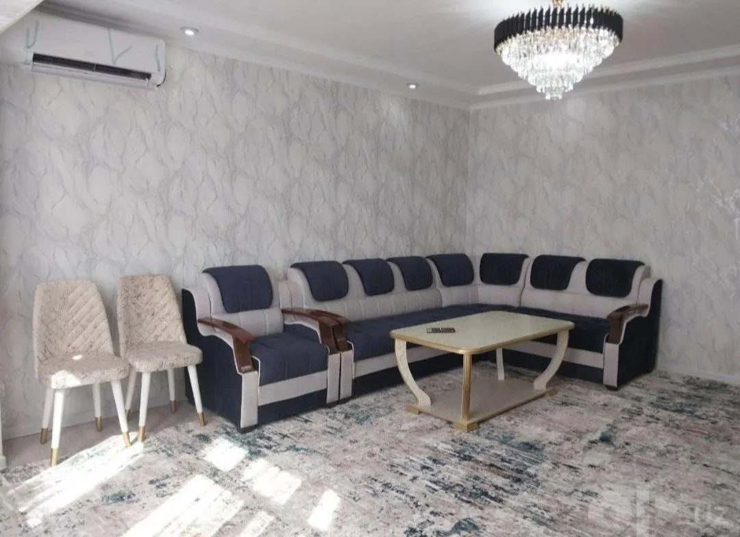 Сдаётся 2-комнатная квартира, 55 м², 4/9 этаж — Шайхантахурский район