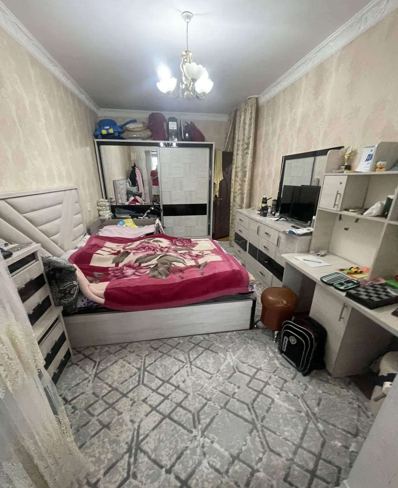 Продаётся 3-комнатная квартира, 69 м², 4/4 этаж — Алмазарский район