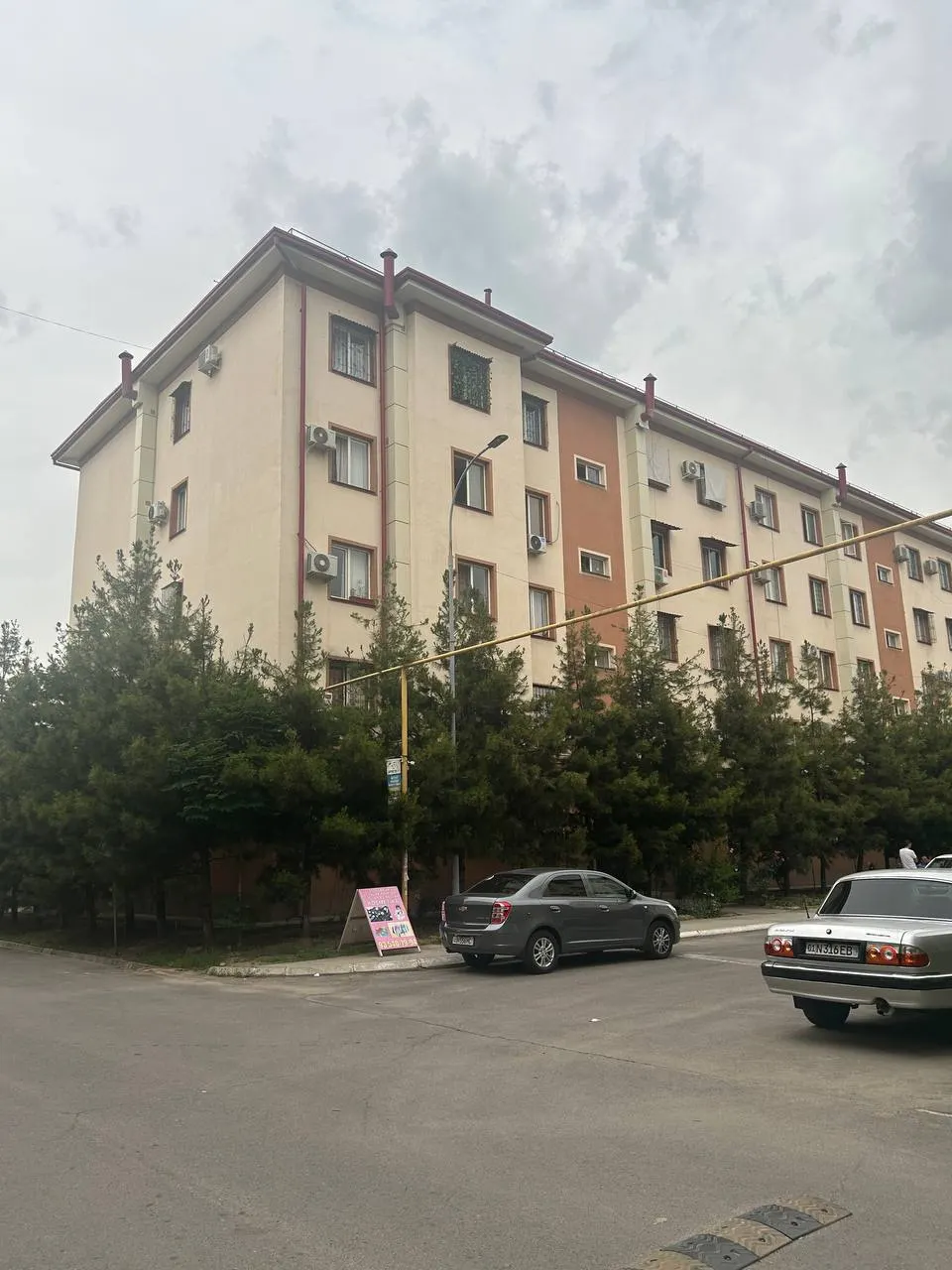 Sotiladi 3 xonali kvartira, 57 m², 3/5 qavat — Yashnobod tumani