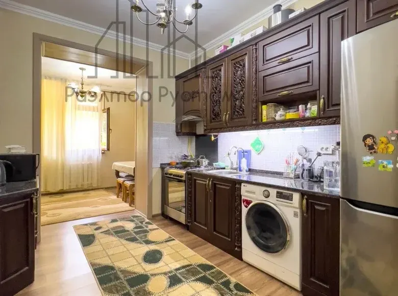 Сотилади 2 хонали квартира, 73 м², 1/4 қават — Мирзо Улуғбек тумани