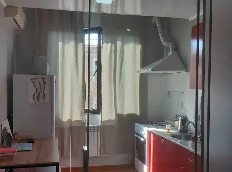 Сдаётся 1-комнатная квартира, 27 м², 4/5 этаж — Яккасарайский район