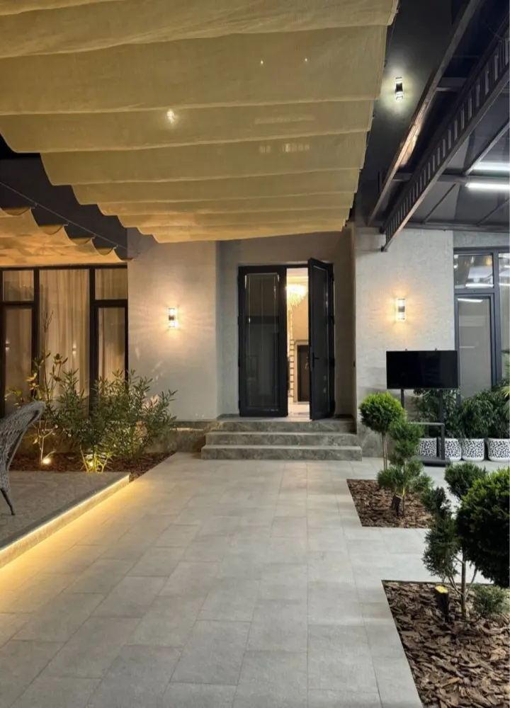 Ijaraga beriladi 6 xonali hovli uy, 2.5 sotix, 195 m² — Mirobod tumani