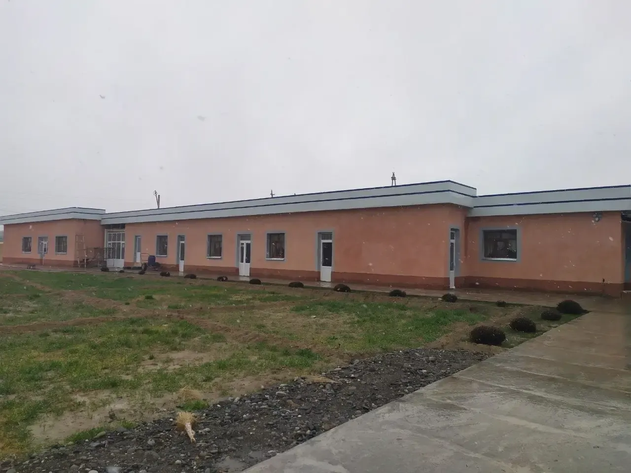 Продаётся коммерческое помещение, 1000 м², 100 сот. — Булунгурский район