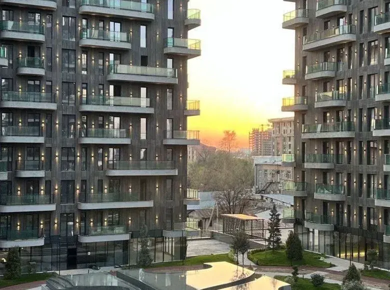 Sotiladi 6 xonali kvartira, 181 m², 7/8 qavat — Mirzo Ulugʻbek tumani