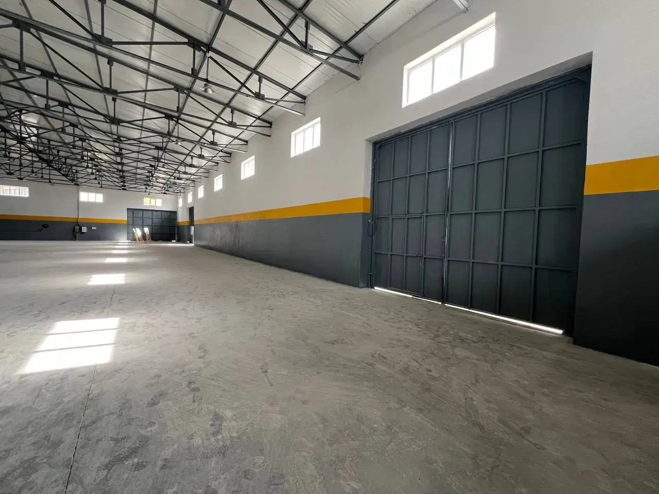 Ижарага берилади тижорат биноси, 1700 м² — Яшнобод тумани