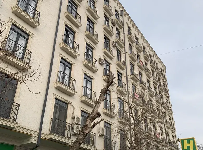 Sotiladi 3 xonali kvartira, 93 m², 4/7 qavat — Mirobod tumani