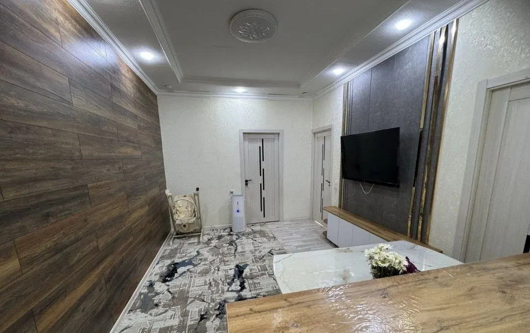 Продаётся 2-комнатная квартира, 45 м², 4/4 этаж — Чиланзарский район