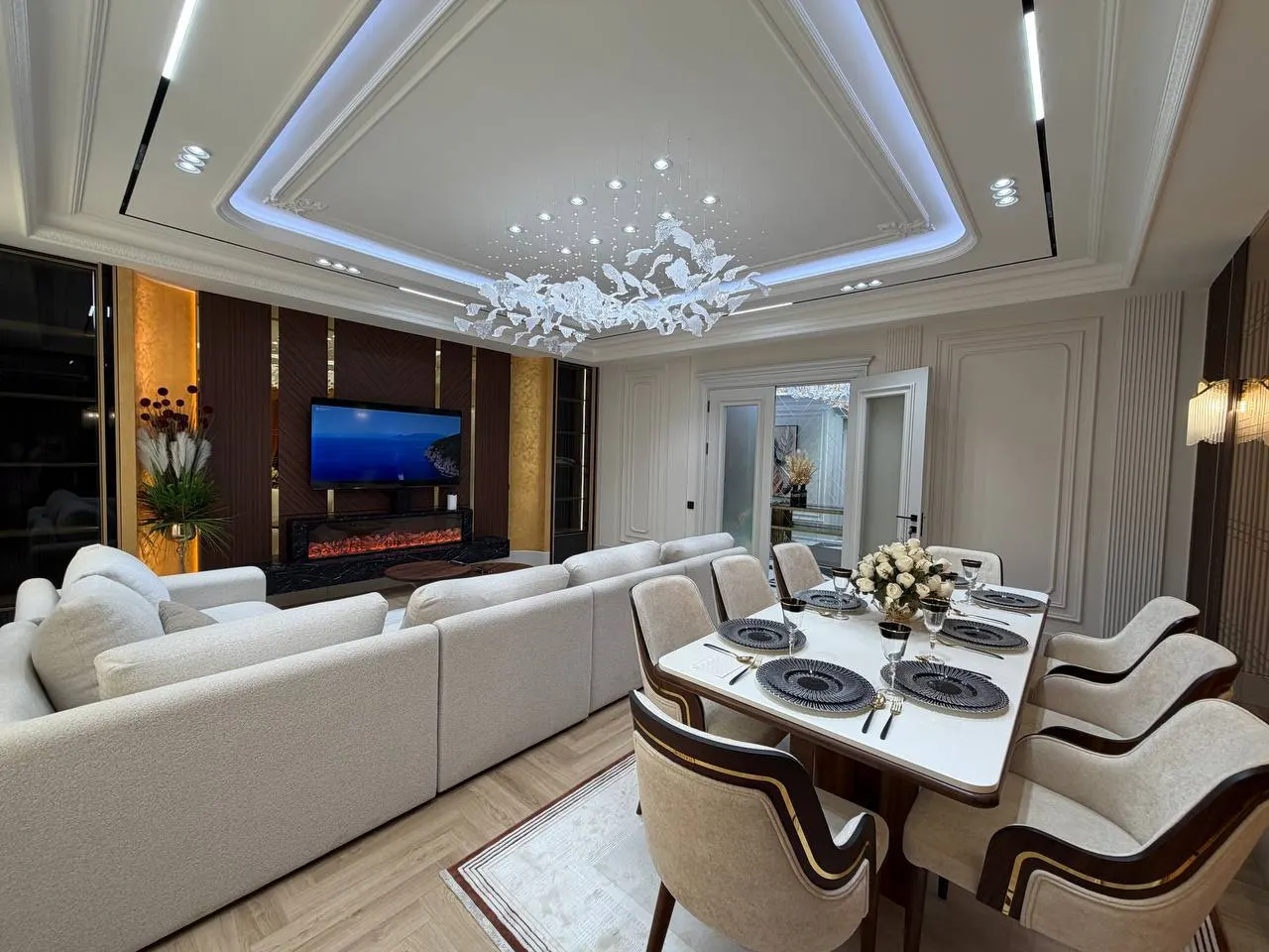Продаётся 4-комнатная квартира, 140 м², 7/10 этаж — Яккасарайский район