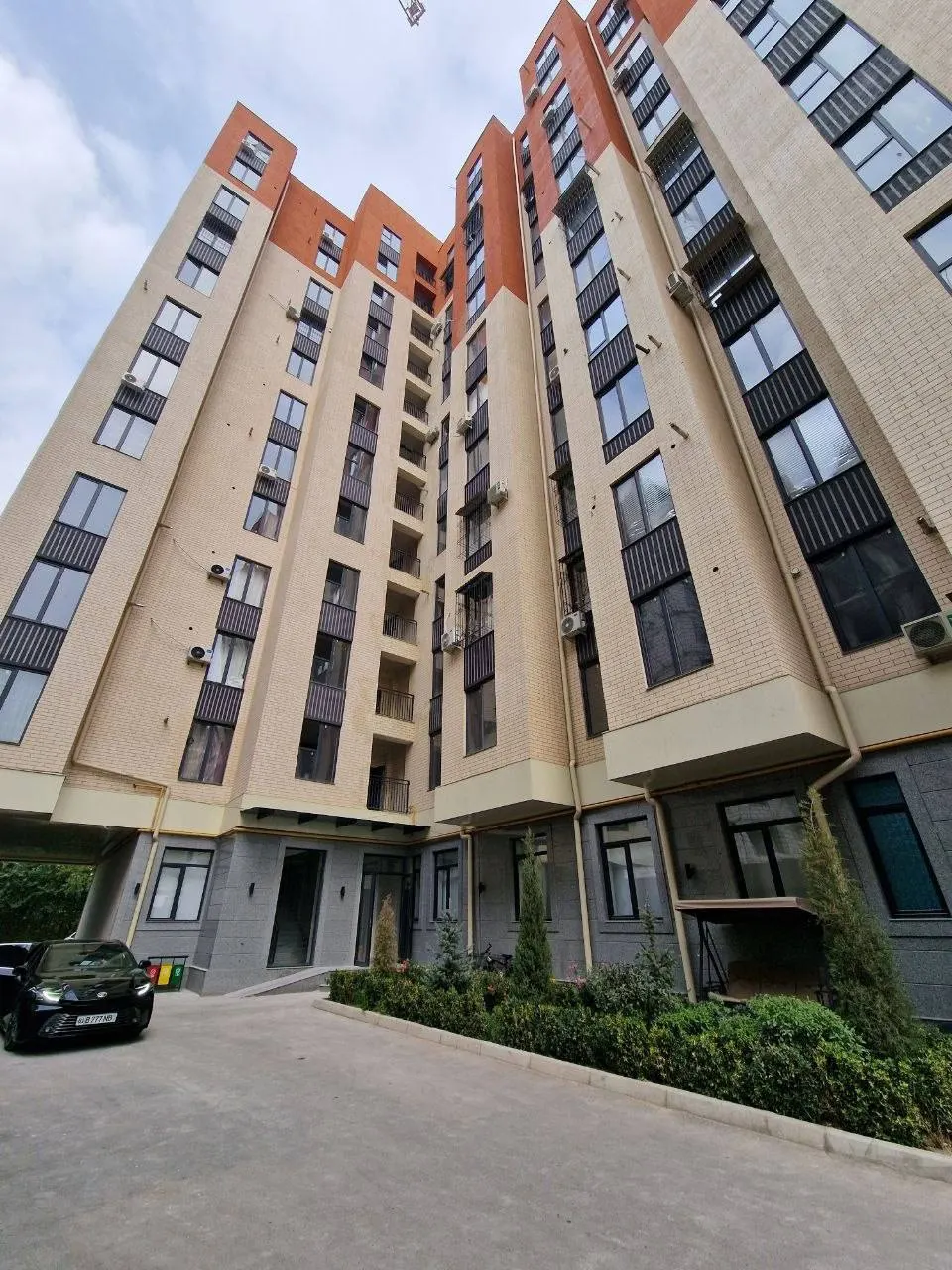 Sotiladi 3 xonali kvartira, 88 m², 6/12 qavat — Yashnobod tumani