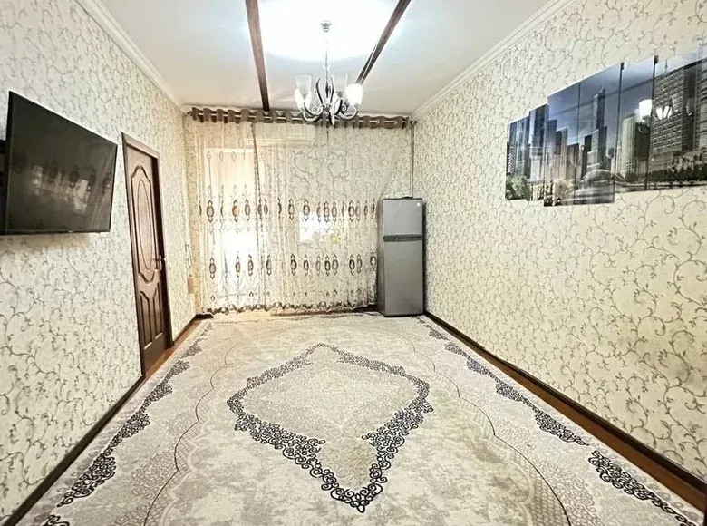 Сотилади 6 хонали квартира, 100 м², 1/4 қават — Чилонзор тумани