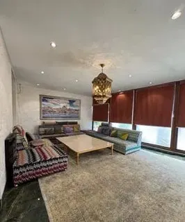 Sotiladi 3 xonali kvartira, 87 m², 1/5 qavat — Shayxontohur tumani