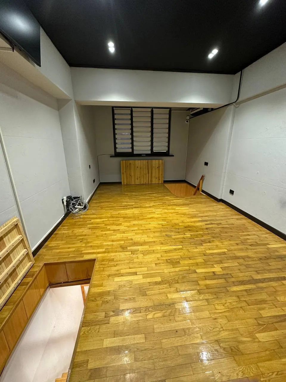 Ijaraga beriladi tijorat binosi, 65 m² — Mirobod tumani