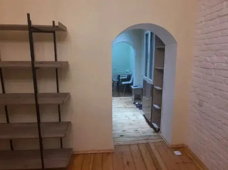 Sotiladi 2 xonali kvartira, 48 m², 2/4 qavat — Yakkasaroy tumani