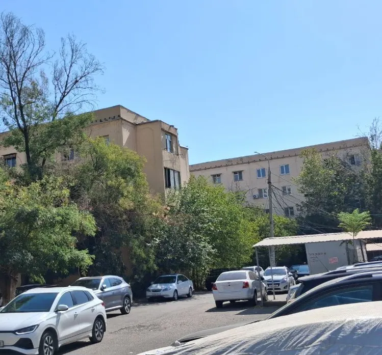 Продаётся 2-комнатная квартира, 40 м², 4/5 этаж — Яшнабадский район