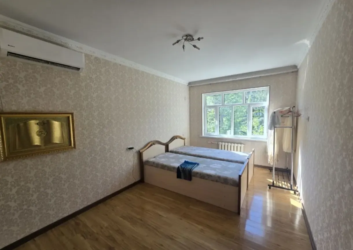 Ижарага берилади 4 хонали квартира, 100 м², 2/5 қават — Олмазор тумани