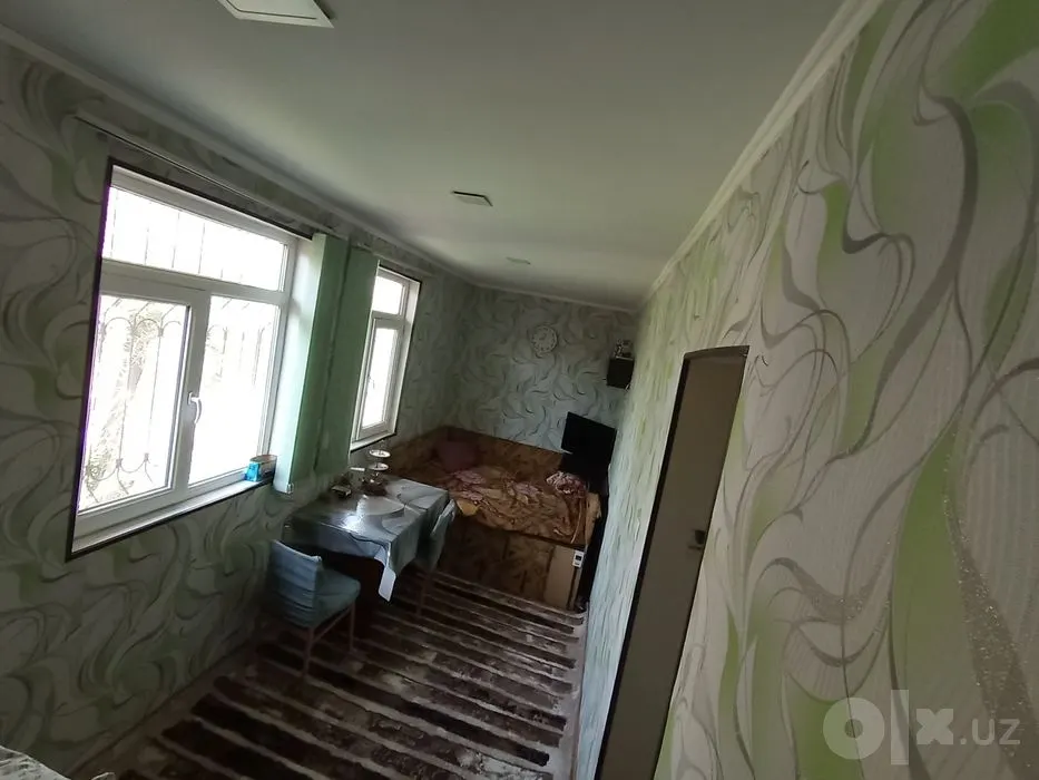 Продаётся 2-комнатная квартира, 54 м², 4/4 этаж — Чирчик